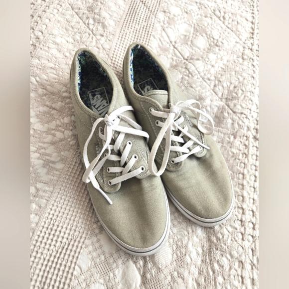 Vans Light Green Spring Canvas Sneakers, floral inside | size 8.5 - Picture 1 of 7